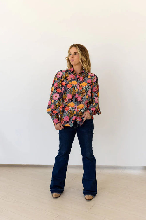 BLOSSOM BUTTON UP