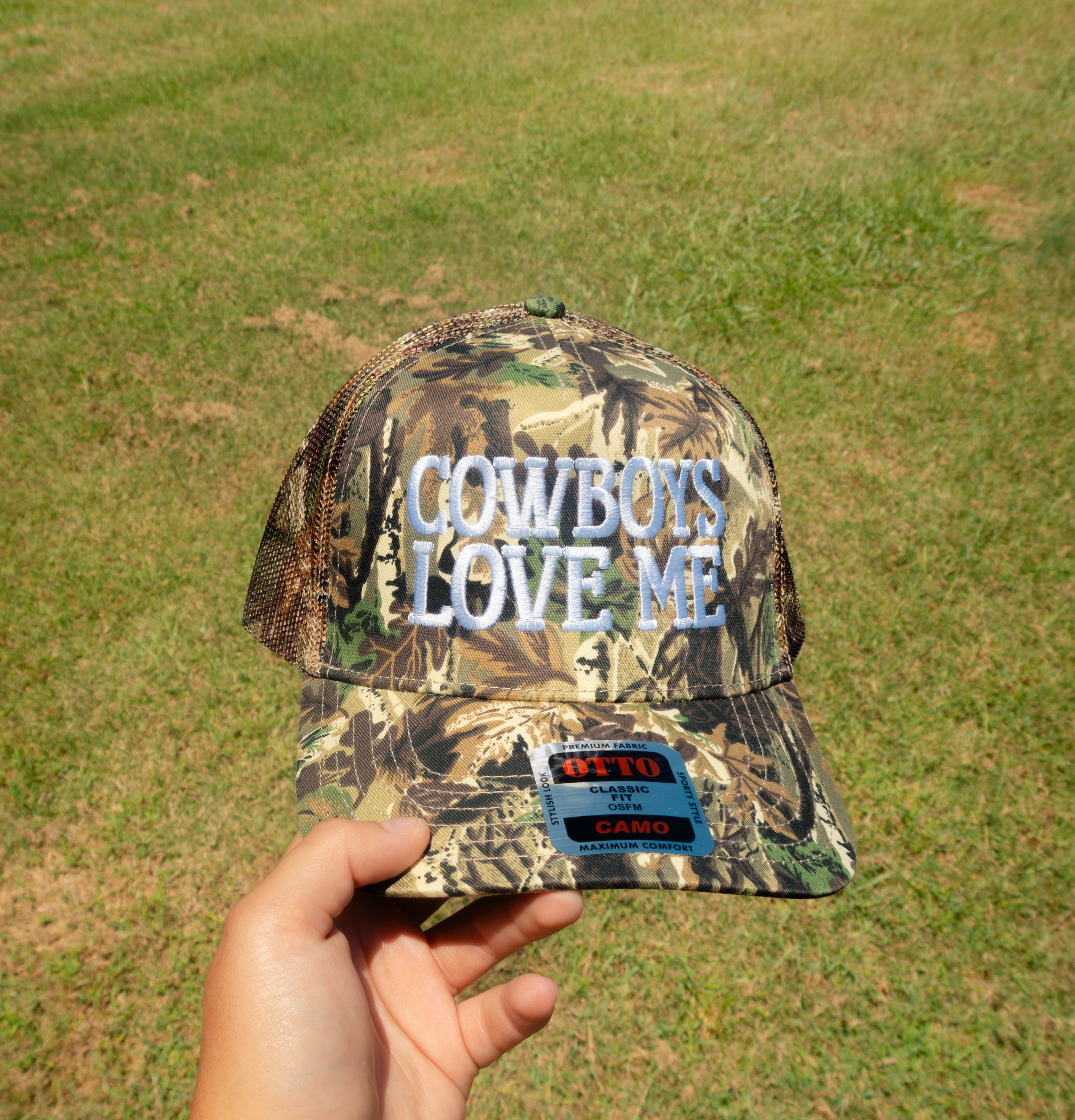 cowboys love me hat
