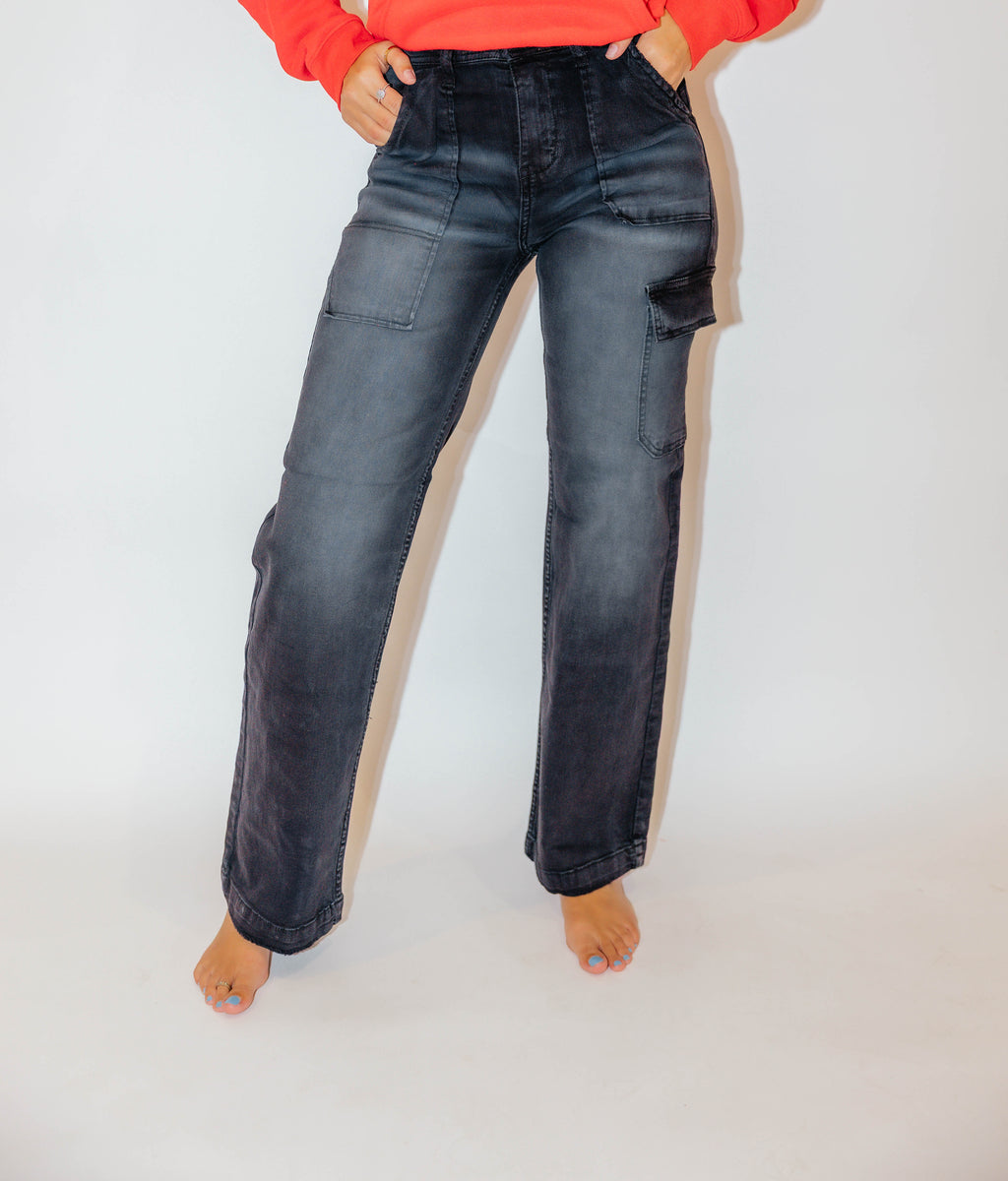 RETRO BLACK CARGO JEANS